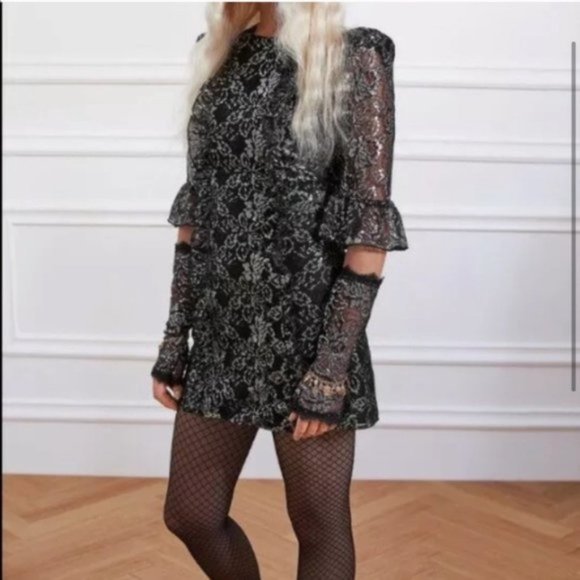 NWT H&M x The Vampire’s Wife Lace Mini Dress - Picture 3 of 8